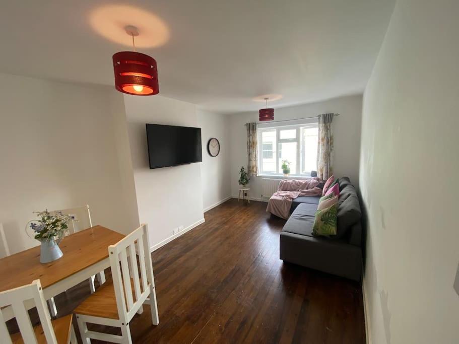 Brighton New Apartment Free Parking Sleeps 6 Eksteriør billede