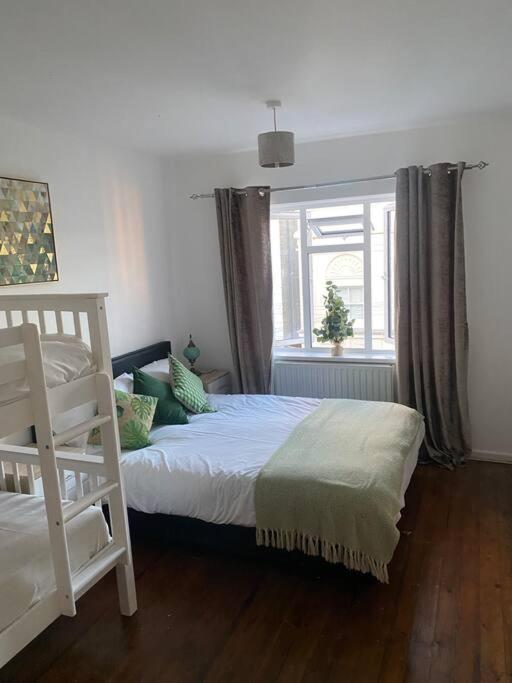 Brighton New Apartment Free Parking Sleeps 6 Eksteriør billede