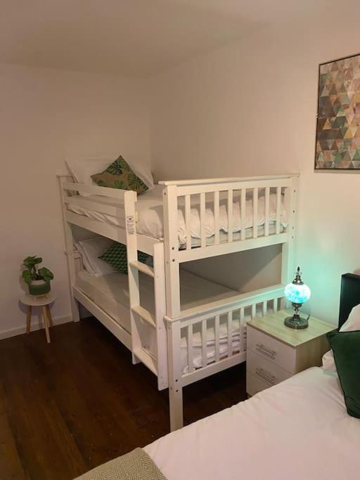 Brighton New Apartment Free Parking Sleeps 6 Eksteriør billede